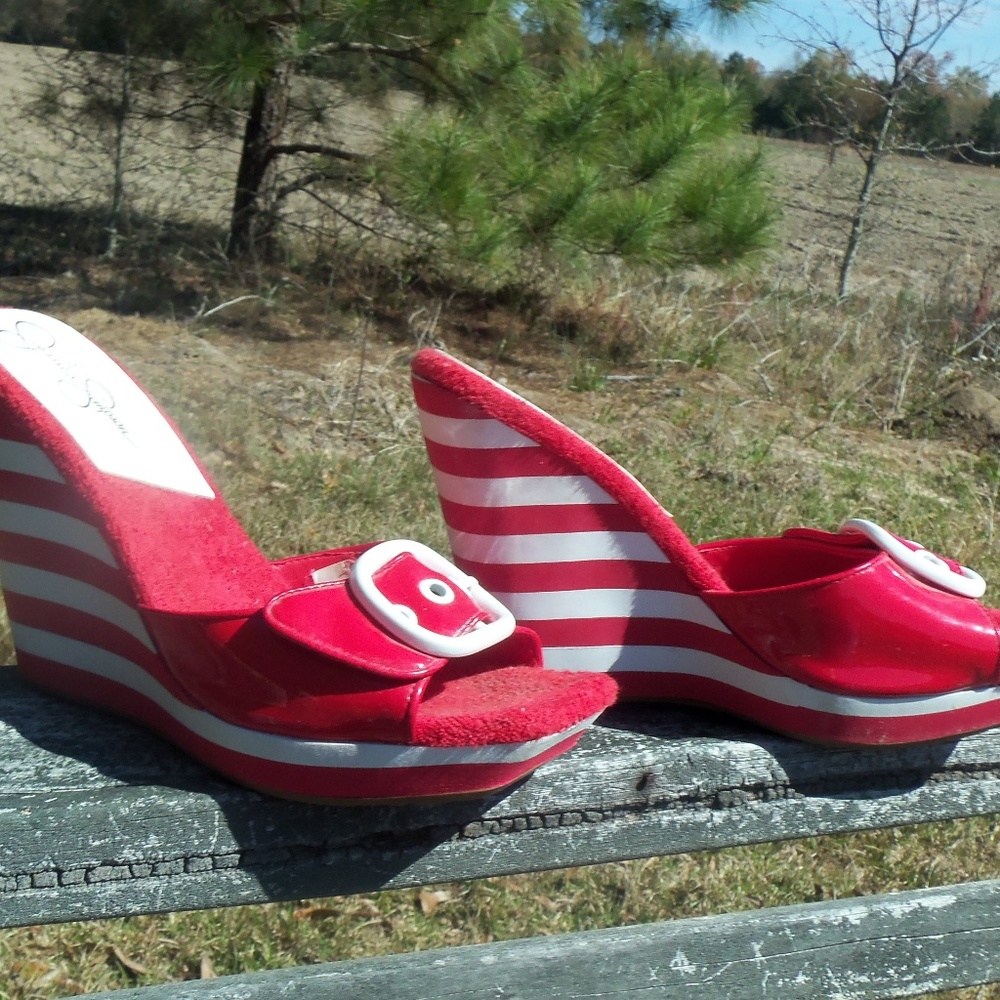 Jessica Simpson 6.5 wedge sandal shoe